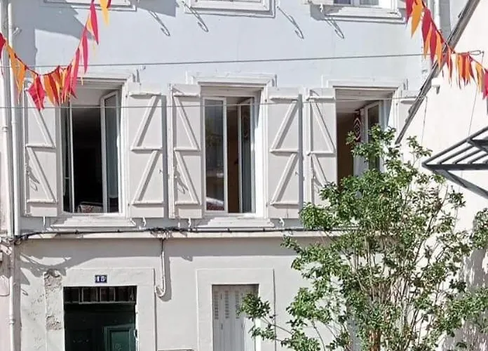 Appartement Le Romeo, De Plein Pied En Centre Foix